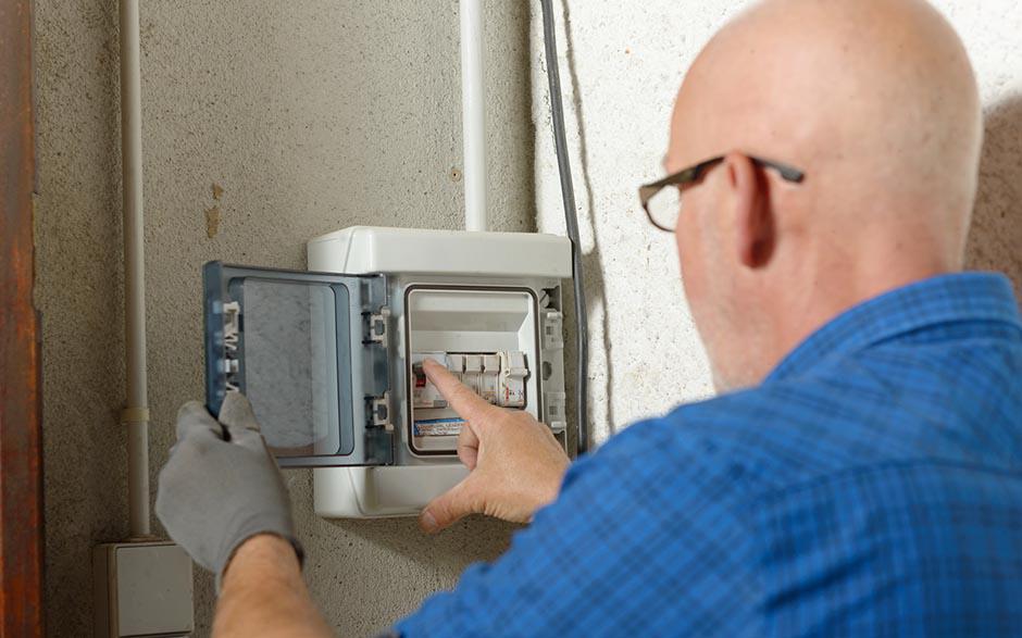 technicien électricien Saint-Germain-lès-Corbeil
